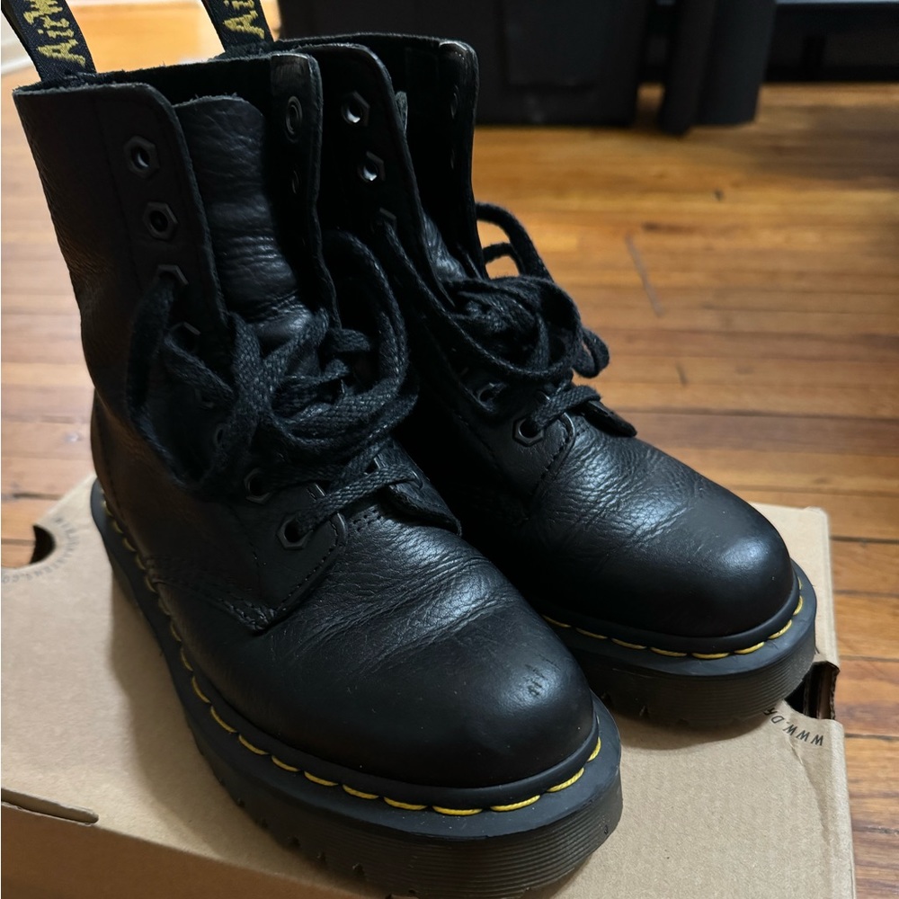 Dr. martens 1460 pascal boots